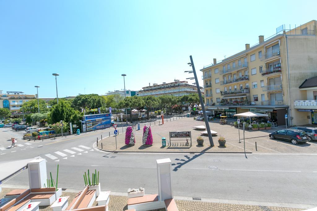 Hotel Colonna Lido di Jesolo Exterior photo